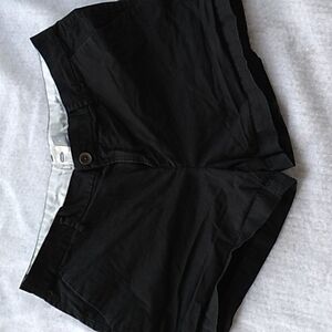 Old Navy black shorts 6